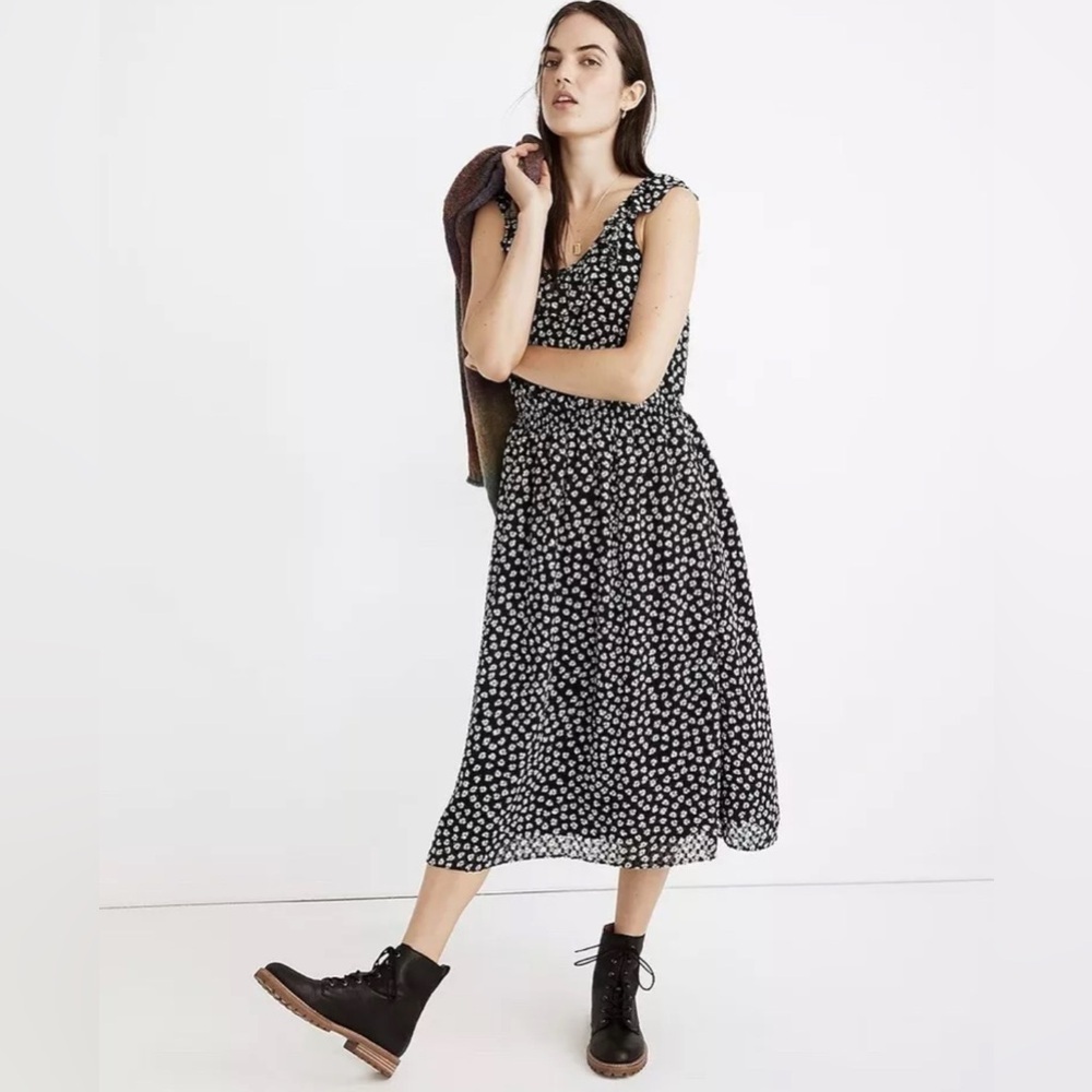 Madewell Ruffle-Neck Smocked Dress Woodcut Flowers Black White Midi Sleeveless M - Picture 10 of 10